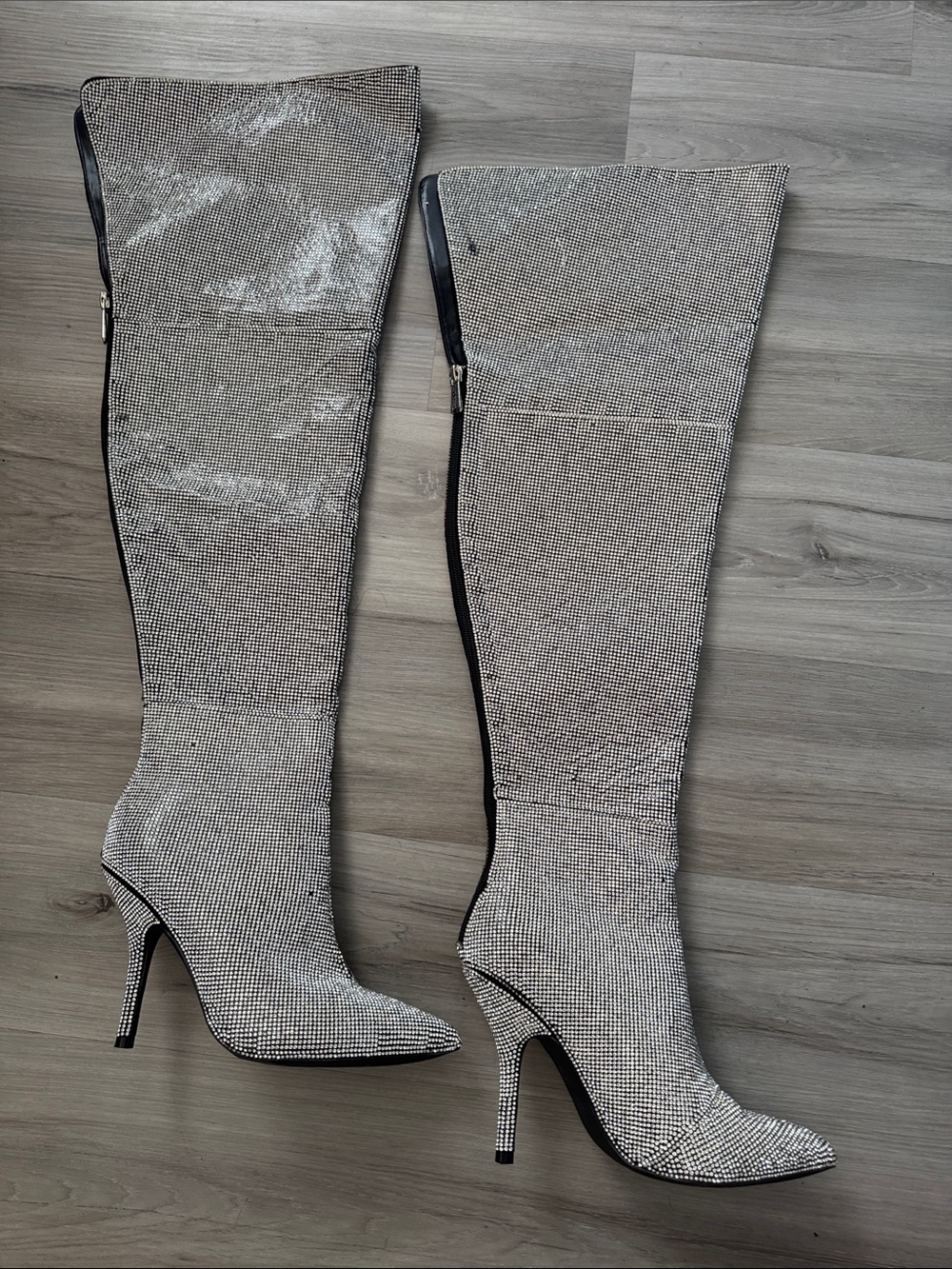 CROWN HIGH HEEL BOOTS